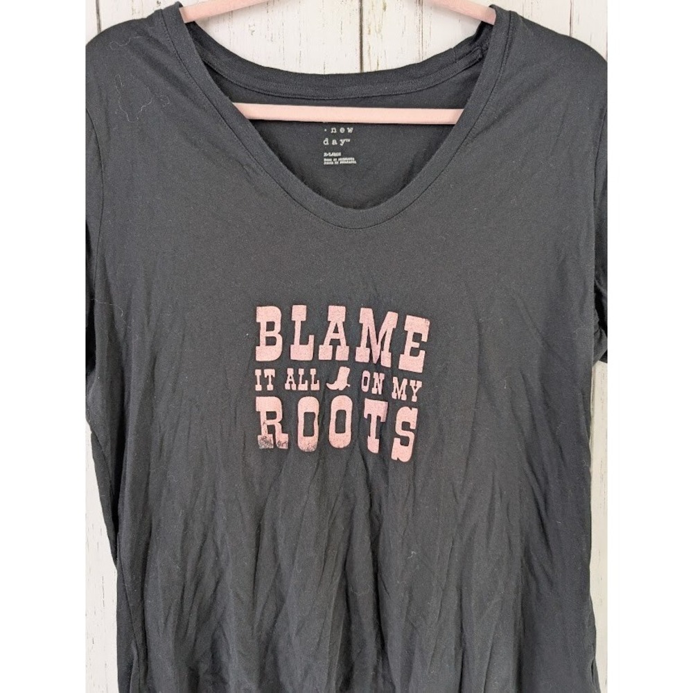 A New Day Size XL Black BLAME IT ALL ON MY ROOTS Graphic Tee - Picture 3 of 8
